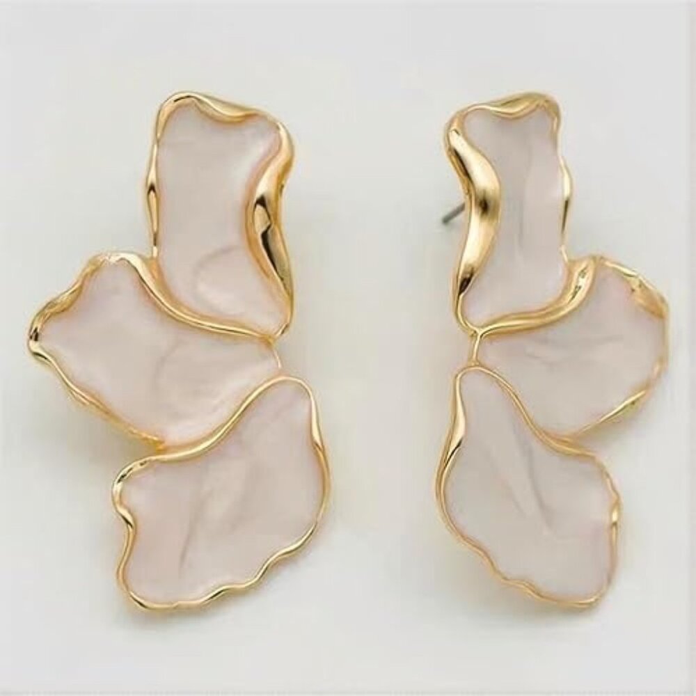 Flower-Inspired Statement Dangle Earrings for Women – Lightweight